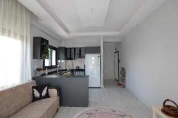 ASLAN'DAN 34.CADDE CİV. DENİZ MANZARALI 3 CEPHELİ EŞYALI 1+1