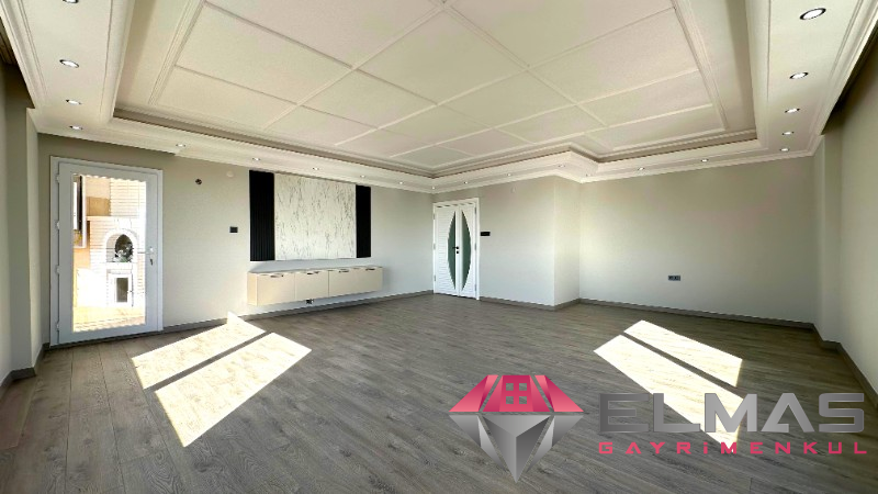 Elmas’tan Hürriyet'te Böyle Manzara Görmediniz! Dev Metraj 3+1