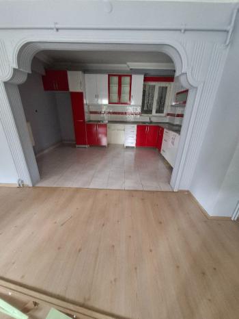 GÜVENAY -  ÇORUM 23 NİSAN OKULU CİVARI 3+1 KİRALIK DAİRE