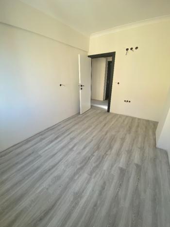 GÜVENAY - ÇORUM BAHÇELİEVLER KARŞIYAKA OKULU YANI SATILIK 3+1 DAİRE