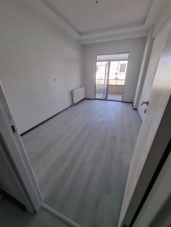 GÜVENAY - ÇORUM ÇEPNİ MAHALLESİ FEN LİSESİ CİVARI 3+1 SATILIK DAİRE