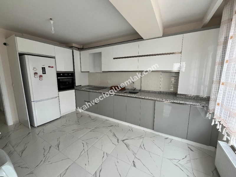 KAHVECİOĞLU EMLAK'DAN KILAVUZ MAH KİRALIK DAİRE