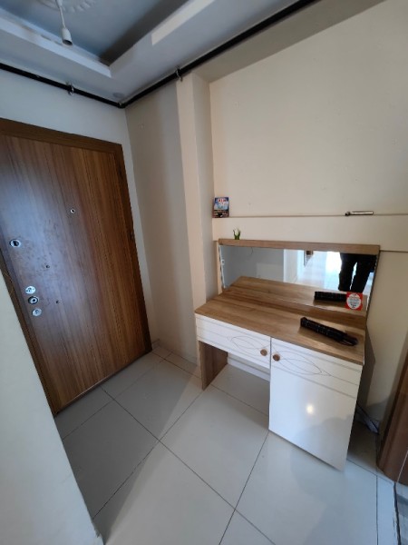 Yeşilpınar'da Otoparklı Yeni Bina'da 5.Kat Eşyalı Kiralık Daire