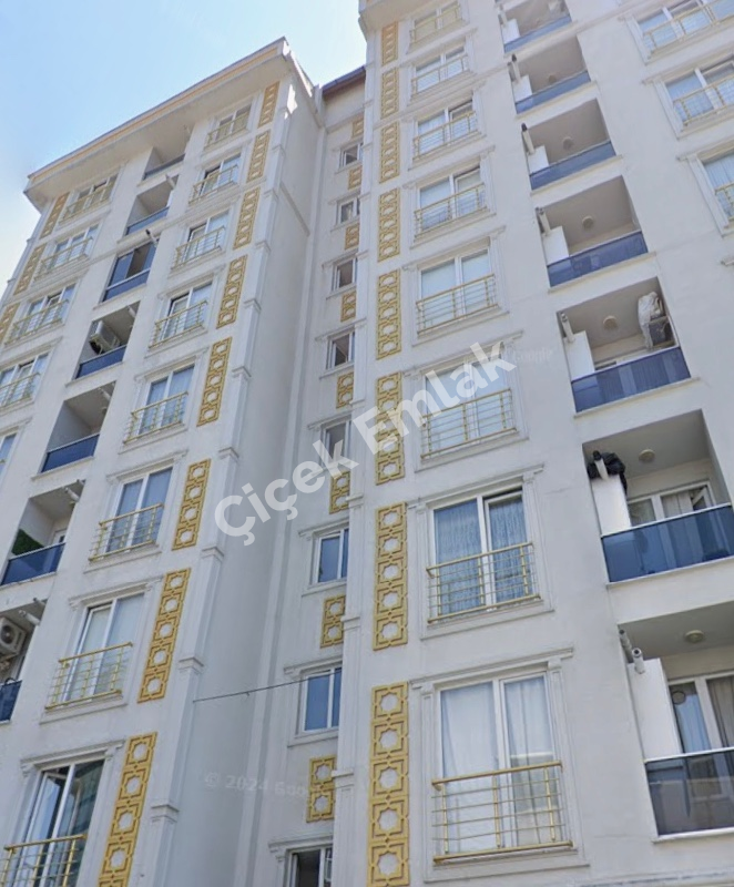 Yeşilpınar'da Otoparklı Yeni Bina'da 5.Kat Eşyalı Kiralık Daire