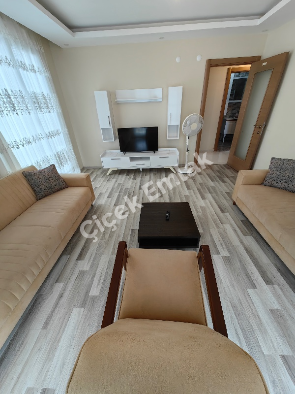 Yeşilpınar'da Otoparklı Yeni Bina'da 5.Kat Eşyalı Kiralık Daire