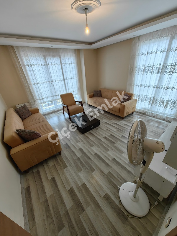 Yeşilpınar'da Otoparklı Yeni Bina'da 5.Kat Eşyalı Kiralık Daire