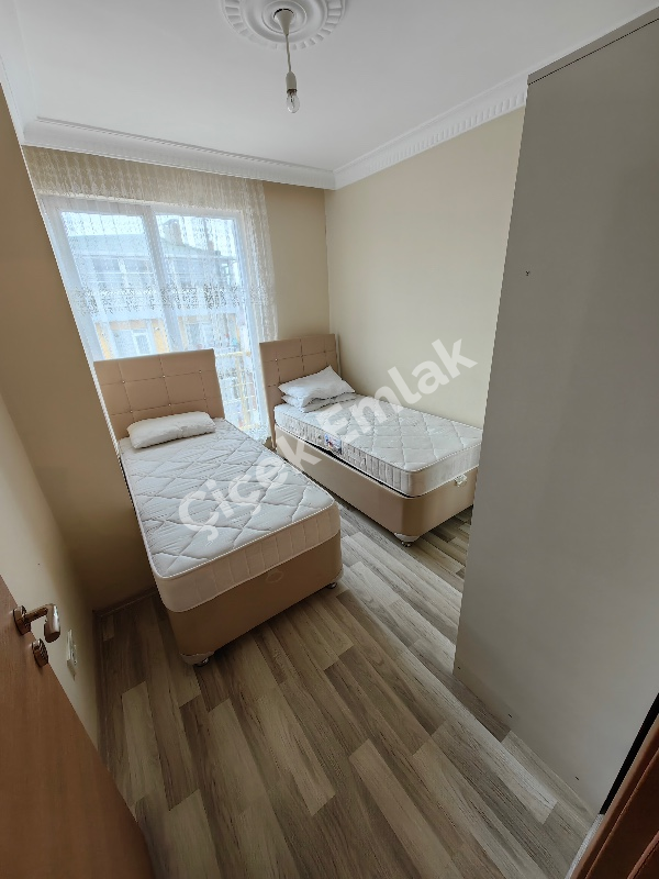 Yeşilpınar'da Otoparklı Yeni Bina'da 5.Kat Eşyalı Kiralık Daire