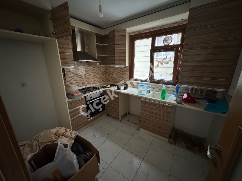 Yeşilpınar'da Yeni Bina'da 1.Kat 2+1 Kiralık Daire