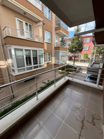 AFYON ÜÇOK EMLAKTAN MAREŞAL F ÇAKMAK MAH KİRALIK 3+1 TEMİZ BAKIMLI DAİRE