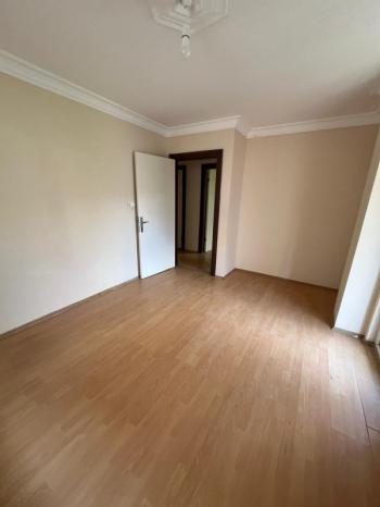 AFYON ÜÇOK EMLAKTAN MAREŞAL F ÇAKMAK MAH KİRALIK 3+1 TEMİZ BAKIMLI DAİRE