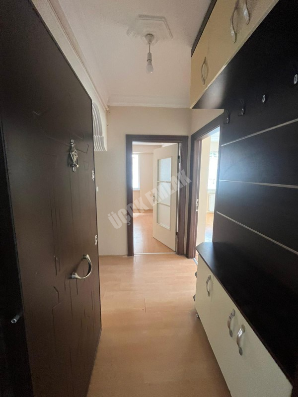 AFYON ÜÇOK EMLAKTAN MAREŞAL F ÇAKMAK MAH KİRALIK 3+1 TEMİZ BAKIMLI DAİRE