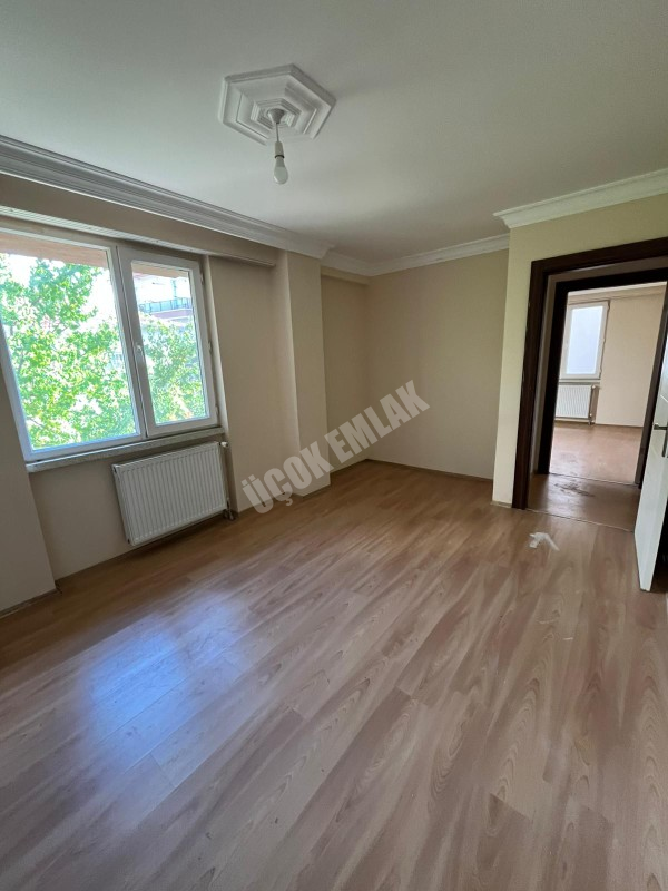 AFYON ÜÇOK EMLAKTAN MAREŞAL F ÇAKMAK MAH KİRALIK 3+1 TEMİZ BAKIMLI DAİRE