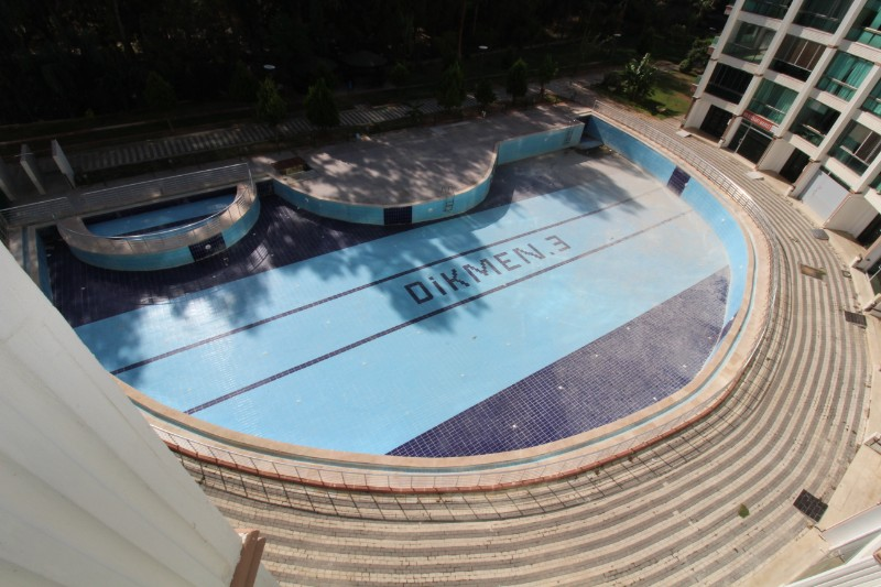 ASLAN'DAN DENİZE SIFIR SİTEDE HAVUZLU GENİŞ 2+1