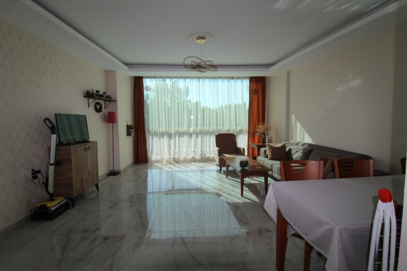 ASLAN'DAN DENİZE SIFIR SİTEDE HAVUZLU GENİŞ 2+1