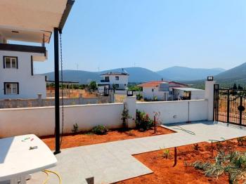 Akyeniköy Didim’de Satılık Tam Müstakil 3+1 Villa – 325 m² Bahçeli, Sıfır & İskanlı