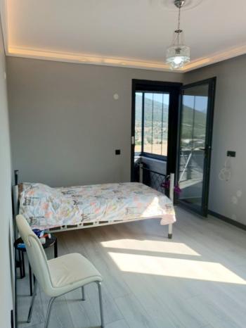 Akyeniköy Didim’de Satılık Tam Müstakil 3+1 Villa – 325 m² Bahçeli, Sıfır & İskanlı