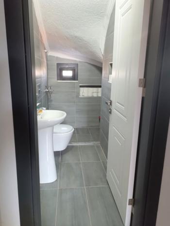 Akyeniköy Didim’de Satılık Tam Müstakil 3+1 Villa – 325 m² Bahçeli, Sıfır & İskanlı