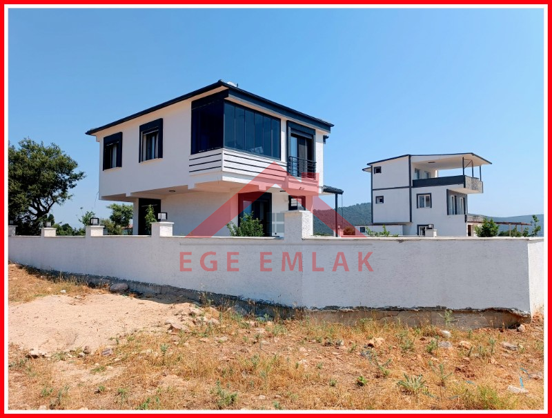 Akyeniköy Didim’de Satılık Tam Müstakil 3+1 Villa – 325 m² Bahçeli, Sıfır & İskanlı