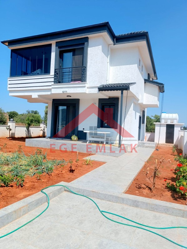 Akyeniköy Didim’de Satılık Tam Müstakil 3+1 Villa – 325 m² Bahçeli, Sıfır & İskanlı
