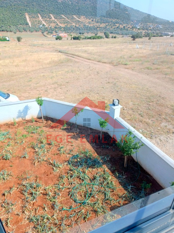 Akyeniköy Didim’de Satılık Tam Müstakil 3+1 Villa – 325 m² Bahçeli, Sıfır & İskanlı