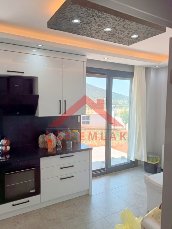 Akyeniköy Didim’de Satılık Tam Müstakil 3+1 Villa – 325 m² Bahçeli, Sıfır & İskanlı
