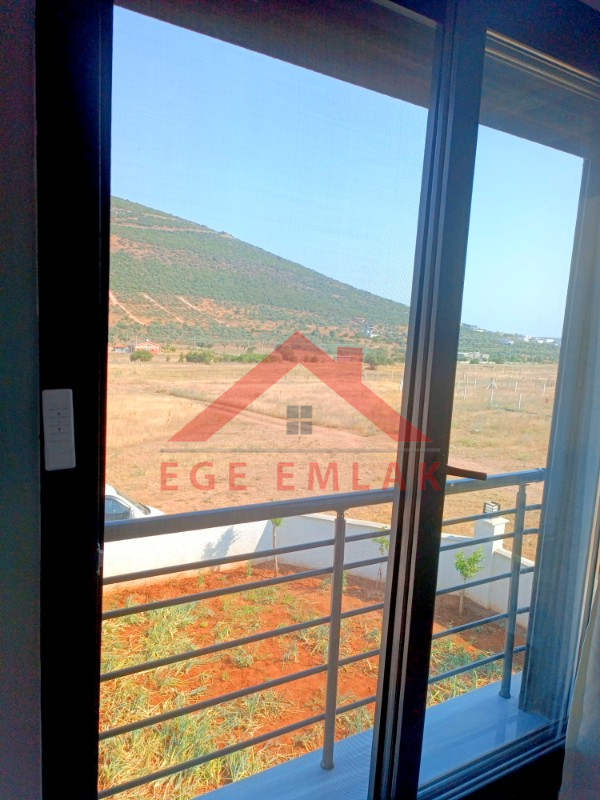 Akyeniköy Didim’de Satılık Tam Müstakil 3+1 Villa – 325 m² Bahçeli, Sıfır & İskanlı