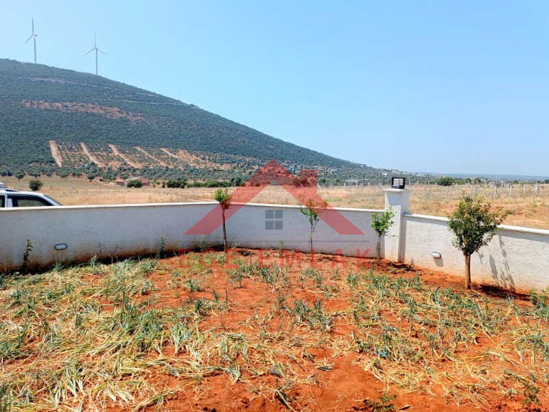 Akyeniköy Didim’de Satılık Tam Müstakil 3+1 Villa – 325 m² Bahçeli, Sıfır & İskanlı