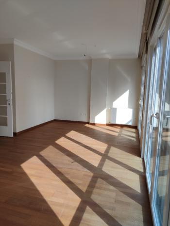 MÜKEMMEL KONUMDA FIRSAT SATILIK DAİRE