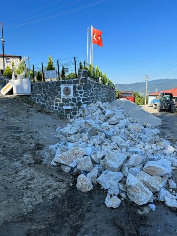 GEYVE'DE SATILIK ÇOK AMAÇLI KONUT + TİCARİ İMARLI ARAZİ (TR/ENG)