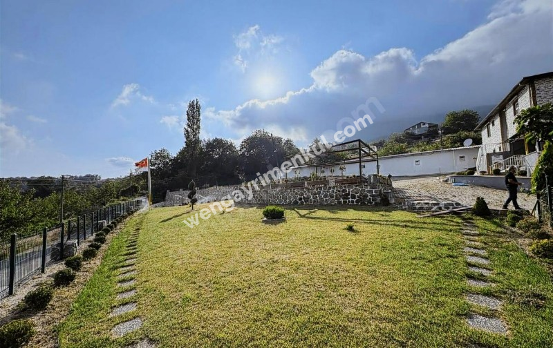 SAKARYA GEYVE'DE SATILIK ÇOK AMAÇLI ÇİFTLİK EVİ (TR/ENG)
