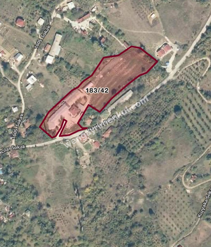 GEYVE'DE SATILIK ÇOK AMAÇLI KONUT + TİCARİ İMARLI ARAZİ (TR/ENG)