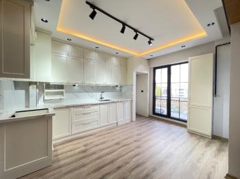 Güvenay - Çorum Çepni Fen Lisesi Civarı 4+1 Amerikan Mutfak Satılık Daire 