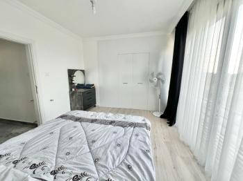 Kıbrıs Girne Karaoğlanoğlu Kervansaray Plajına Yürüme Mesafesinde Havuzlu 3+1 Kiralık Müstakil Villa