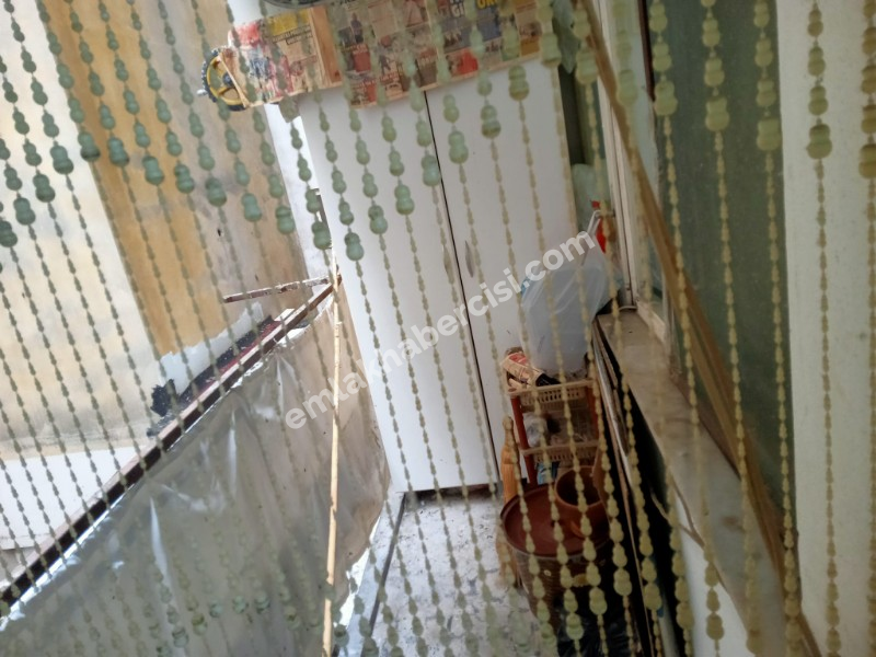 EMLAK HABERCİSİ 'NDEN MUDANYA ÖMERBEY MERKEZDE POSTANE MEVKİİ 1.KAT 3+1 ARA KAT DAİRE