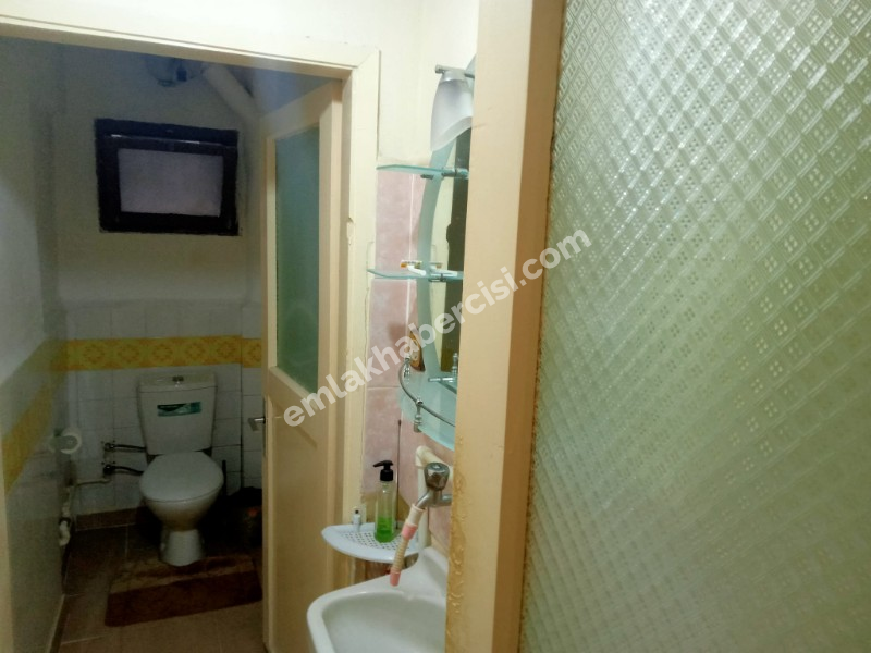 EMLAK HABERCİSİ 'NDEN MUDANYA ÖMERBEY MERKEZDE POSTANE MEVKİİ 1.KAT 3+1 ARA KAT DAİRE