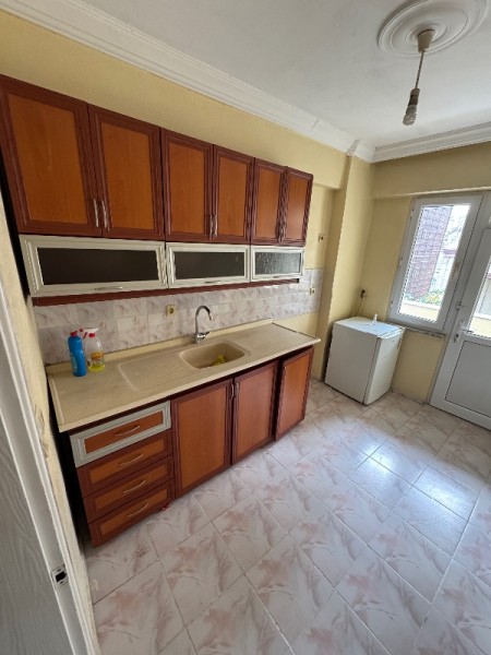 Çırçır'da Metro'ya 2 Dk Düzayak 2+1 & 1.Kat Balkonlu Kiralık Daire