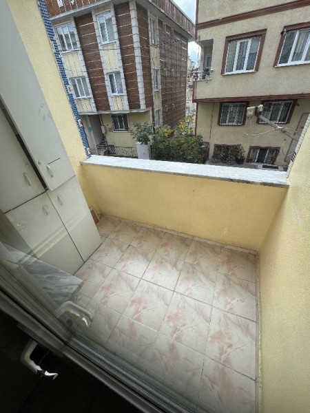 Çırçır'da Metro'ya 2 Dk Düzayak 2+1 & 1.Kat Balkonlu Kiralık Daire