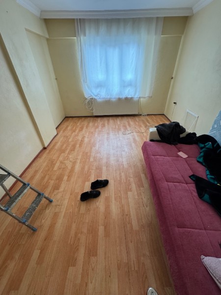 Çırçır'da Metro'ya 2 Dk Düzayak 2+1 & 1.Kat Balkonlu Kiralık Daire