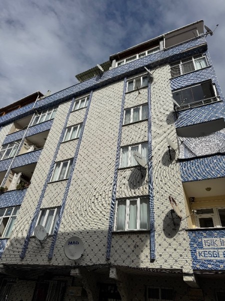Çırçır'da Metro'ya 2 Dk Düzayak 2+1 & 1.Kat Balkonlu Kiralık Daire