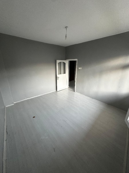 Yeşilpınar'da Metro'ya 5 Dk 1+1 Arakat Kiralık Daire