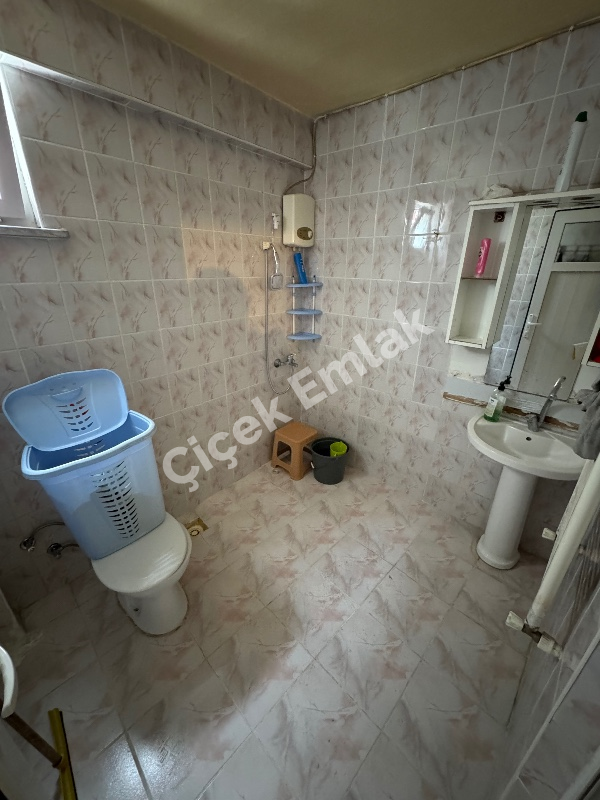 Çırçır'da Metro'ya 2 Dk Düzayak 2+1 & 1.Kat Balkonlu Kiralık Daire