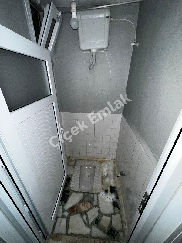 Yeşilpınar'da Metro'ya 5 Dk 1+1 Arakat Kiralık Daire