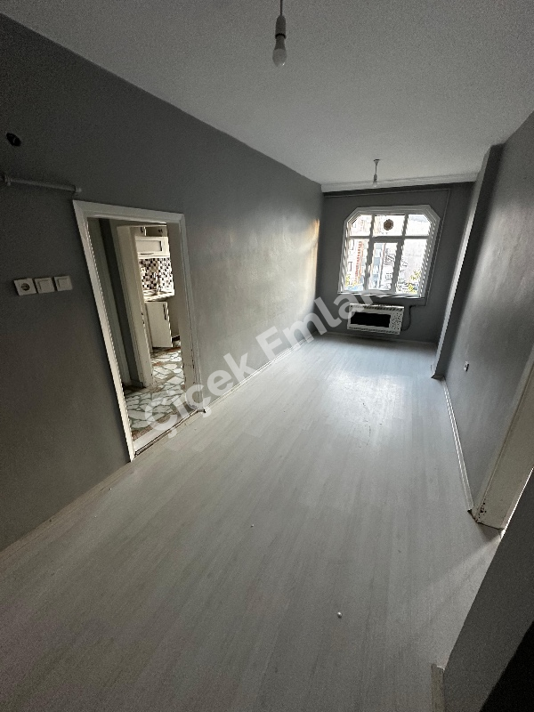 Yeşilpınar'da Metro'ya 5 Dk 1+1 Arakat Kiralık Daire