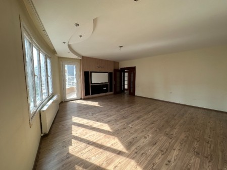 ALYANS'TAN BAĞIMSIZ MUTFAK TEK BLOK JENERATÖRLÜ GENİŞ 3+1