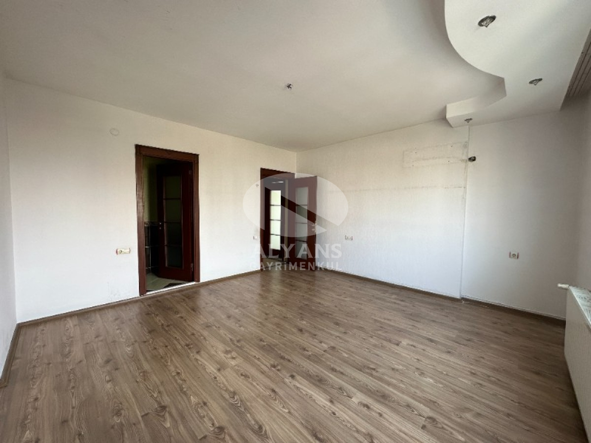 ALYANS'TAN BAĞIMSIZ MUTFAK TEK BLOK JENERATÖRLÜ GENİŞ 3+1