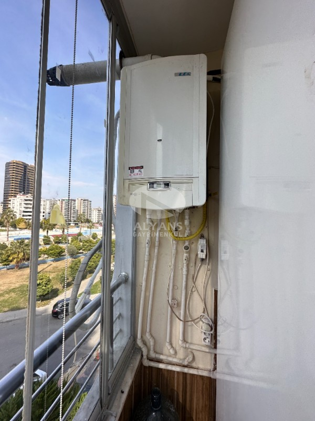 ALYANS'TAN BAĞIMSIZ MUTFAK TEK BLOK JENERATÖRLÜ GENİŞ 3+1