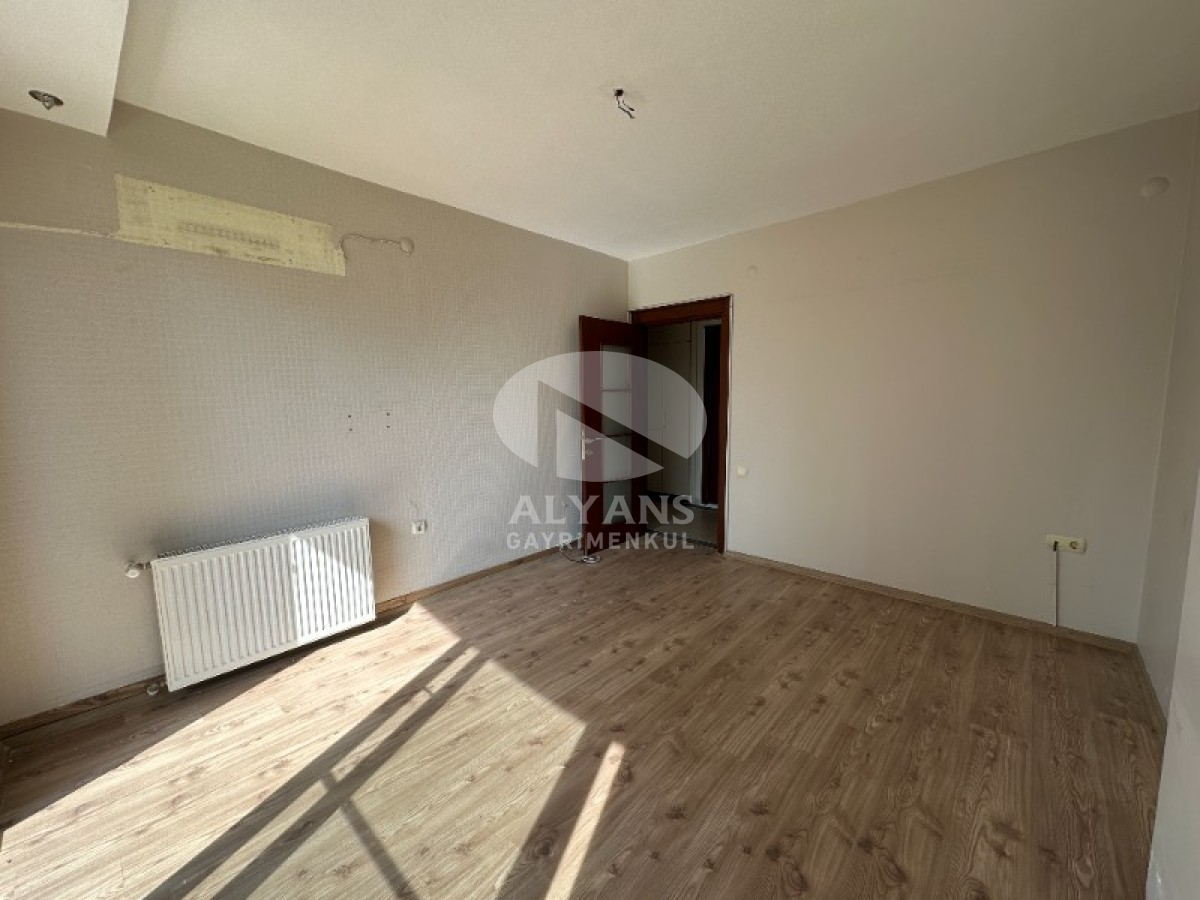 ALYANS'TAN BAĞIMSIZ MUTFAK TEK BLOK JENERATÖRLÜ GENİŞ 3+1