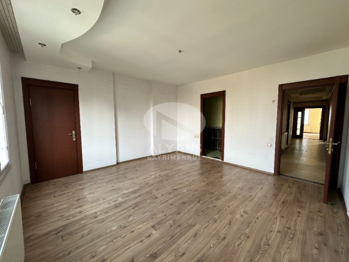 ALYANS'TAN BAĞIMSIZ MUTFAK TEK BLOK JENERATÖRLÜ GENİŞ 3+1