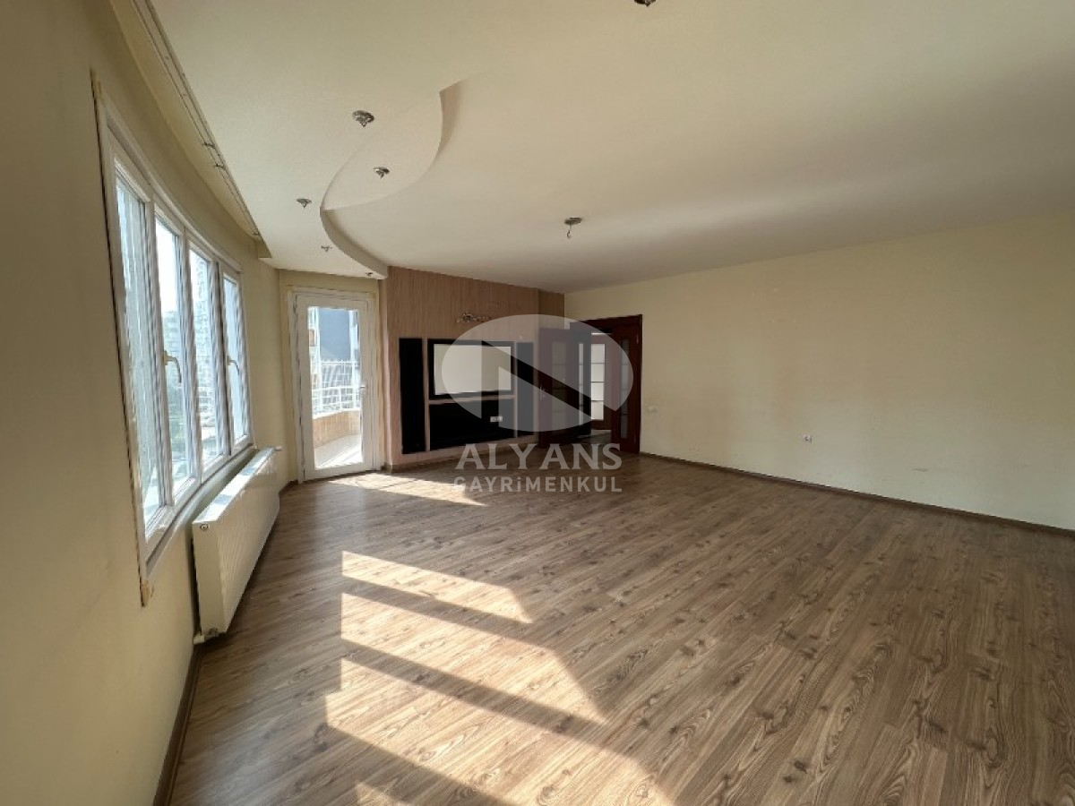 ALYANS'TAN BAĞIMSIZ MUTFAK TEK BLOK JENERATÖRLÜ GENİŞ 3+1