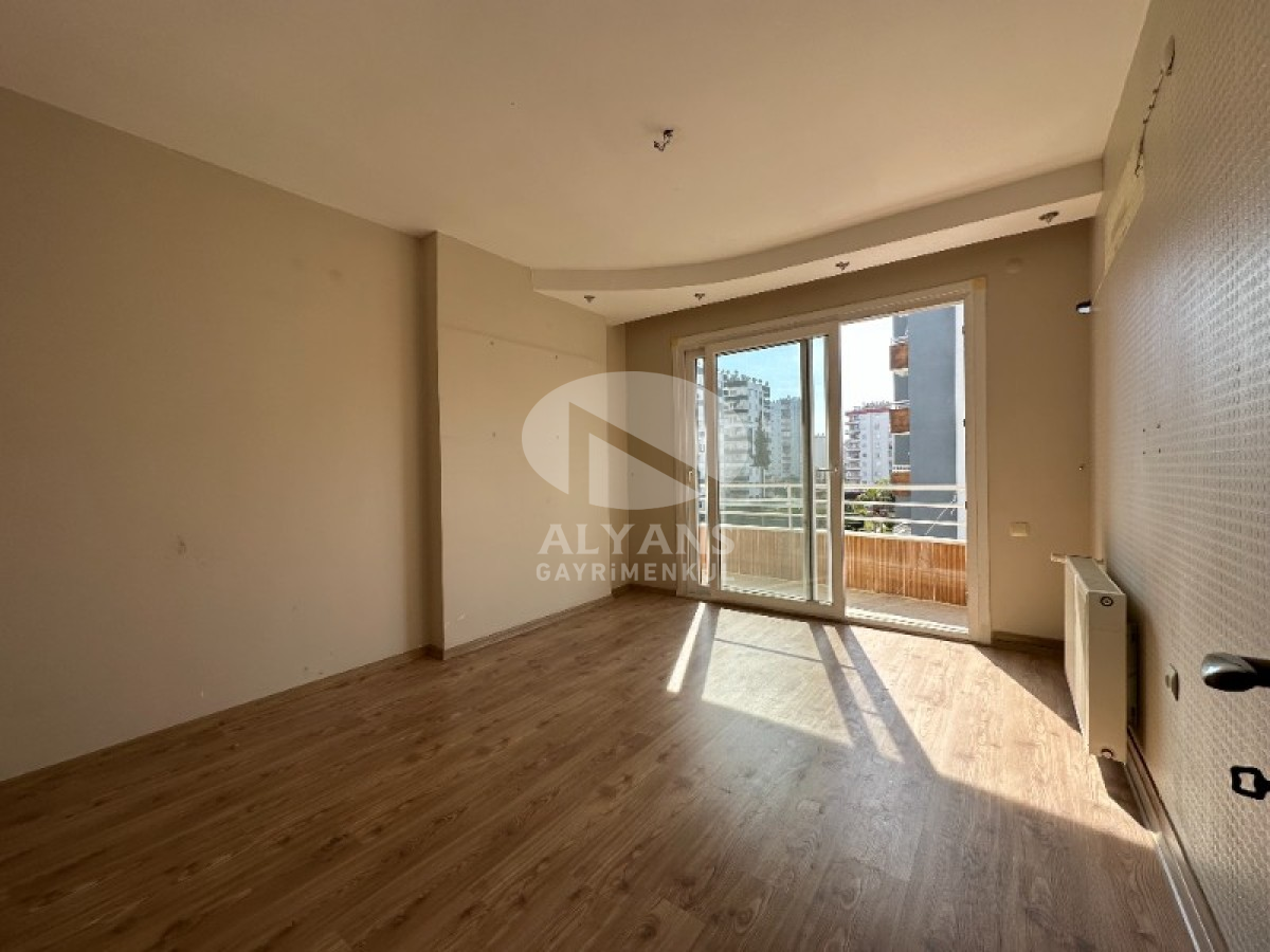 ALYANS'TAN BAĞIMSIZ MUTFAK TEK BLOK JENERATÖRLÜ GENİŞ 3+1